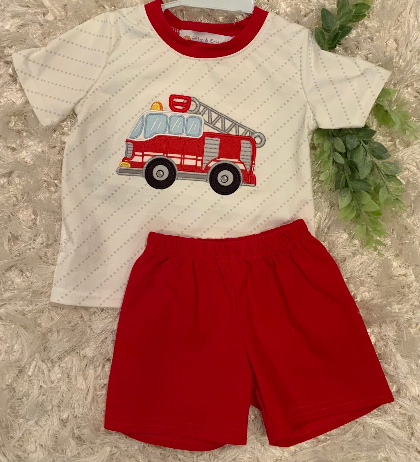 RED FIRE TRUCK APPLIQUE SHORTS SET