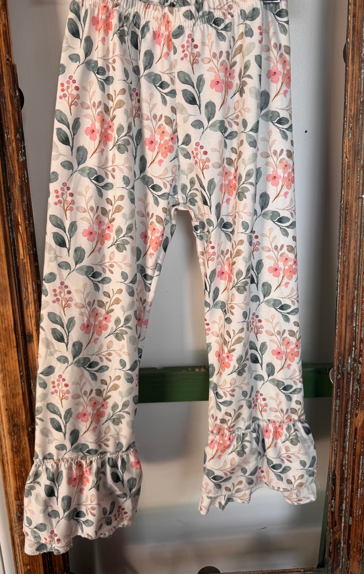 Green floral velvet ruffle set