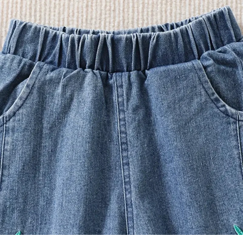 Flower Sweatshirt with Denim Pants flower embroidery