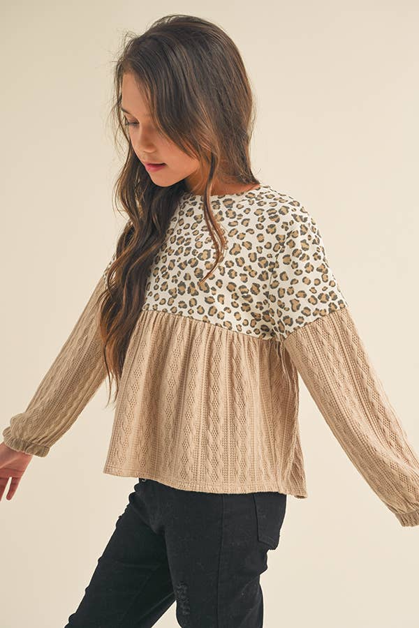 KIDS CABLE KNIT TOP WITH CHEETAH PRINT