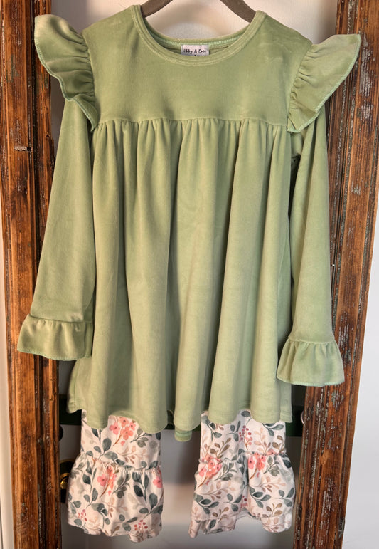 Green floral velvet ruffle set