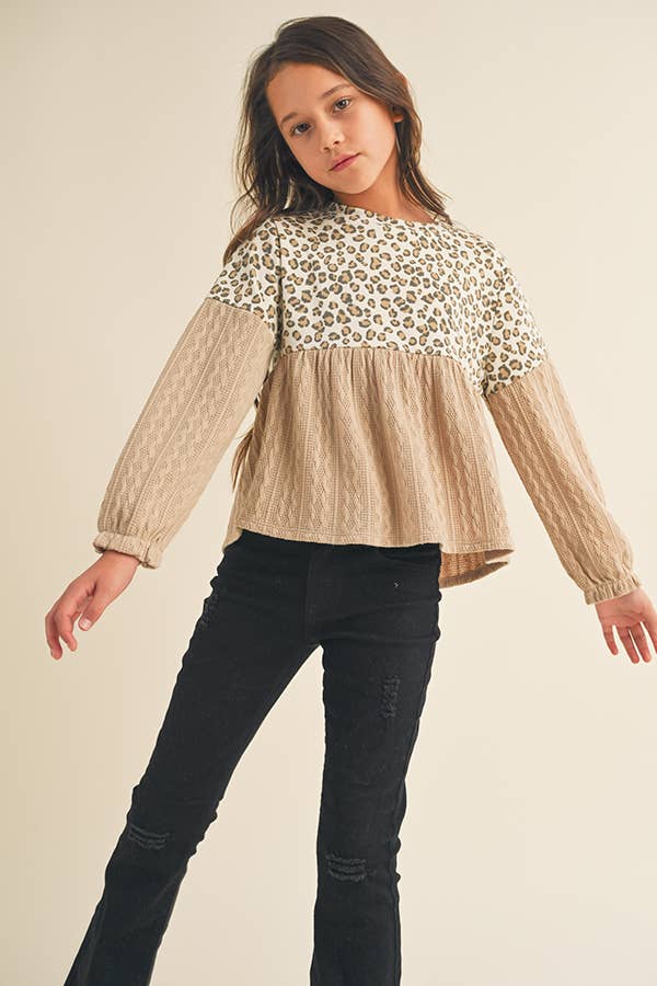 KIDS CABLE KNIT TOP WITH CHEETAH PRINT